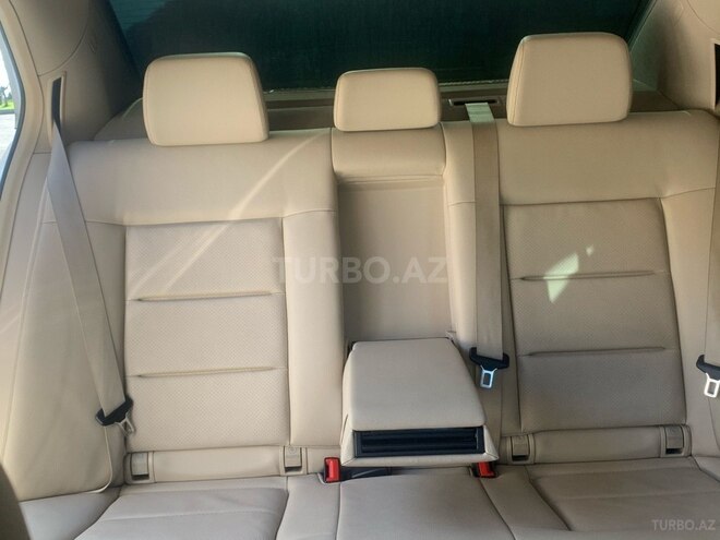 Mercedes E 350 2013, 118,000 km - 3.5 l - Qax