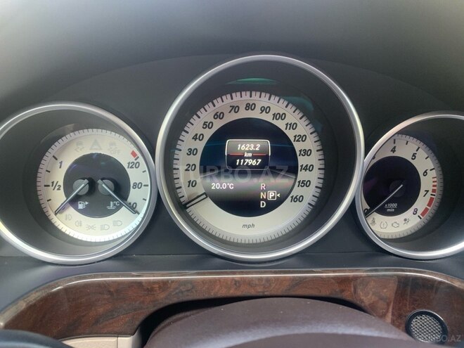 Mercedes E 350 2013, 118,000 km - 3.5 l - Qax