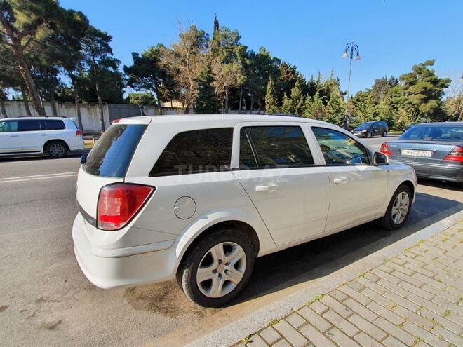 Opel Astra 2009, 270,000 km - 1.3 l - Bakı