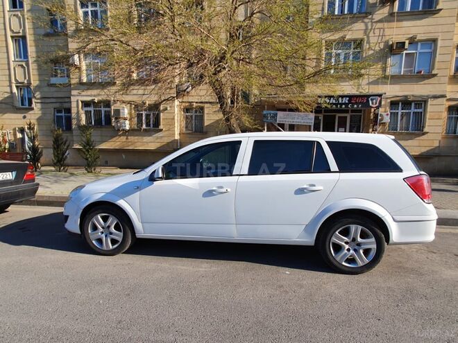 Opel Astra 2009, 270,000 km - 1.3 l - Bakı