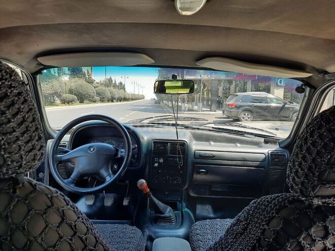 GAZ 31105 2006, 200,000 km - 2.4 l - Sumqayıt