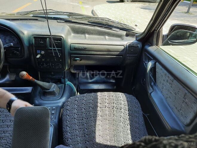 GAZ 31105 2006, 200,000 km - 2.4 l - Sumqayıt