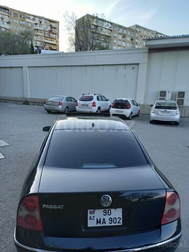 Volkswagen Passat 2003, 215,000 km - 1.8 l - Bakı