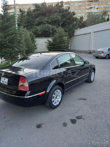 Volkswagen Passat 2003, 215,000 km - 1.8 l - Bakı