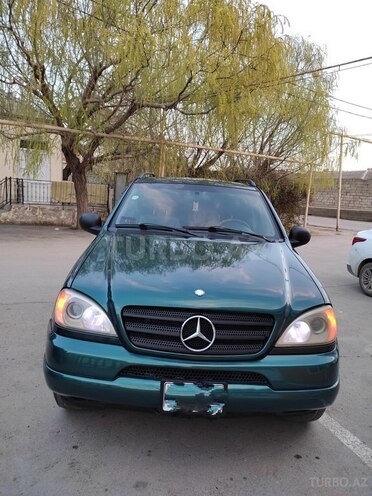 Mercedes ML 320 1999, 290,000 km - 3.2 l - Bakı