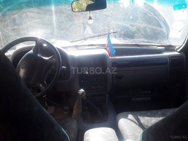 GAZ 3110 2001, 11,809 km - 2.0 л - Sabirabad