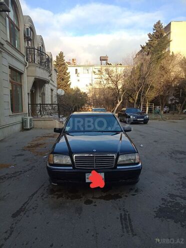 Mercedes C 230 2000, 230,000 km - 2.3 л - Bakı
