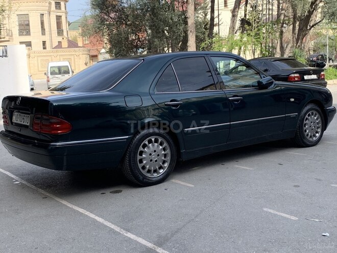 Mercedes E 230 1996, 420,000 km - 2.3 l - Bakı
