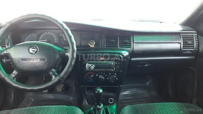 Opel Vectra 1996, 250,000 km - 1.8 л - Gəncə