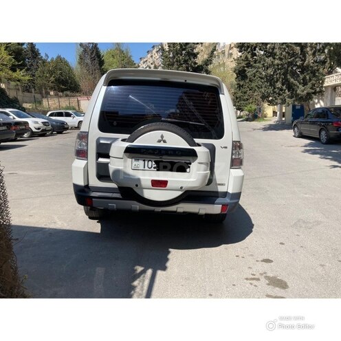 Mitsubishi Pajero 2008, 242,055 km - 3.0 l - Bakı