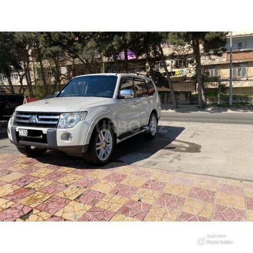 Mitsubishi Pajero 2008, 242,055 km - 3.0 l - Bakı
