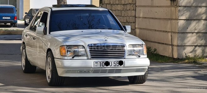 Mercedes E 220 1994, 231,632 km - 2.2 л - Bakı