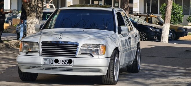 Mercedes E 220 1994, 231,632 km - 2.2 л - Bakı