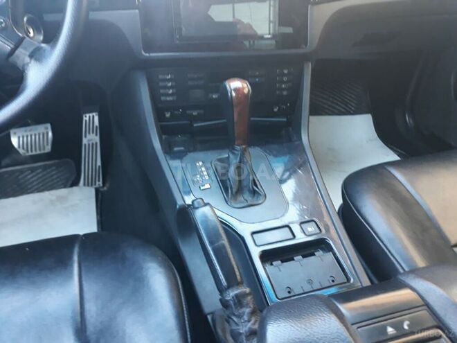 BMW 528 1997, 232,000 km - 2.8 l - Bakı
