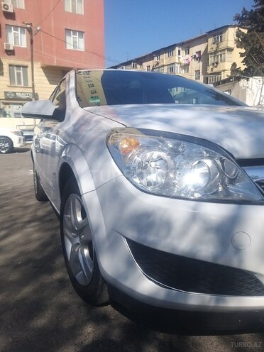 Opel Astra 2008, 284,000 km - 1.4 l - Bakı