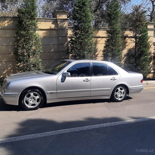 Mercedes E 220 2000, 342,000 km - 2.2 l - Bakı