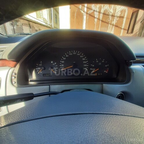 Mercedes E 220 2000, 342,000 km - 2.2 l - Bakı