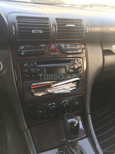 Mercedes C 240 2000, 275,609 km - 2.6 л - Bakı