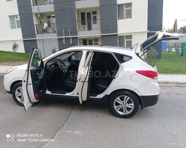 Hyundai ix35 2013, 142,210 km - 2.0 l - Bakı