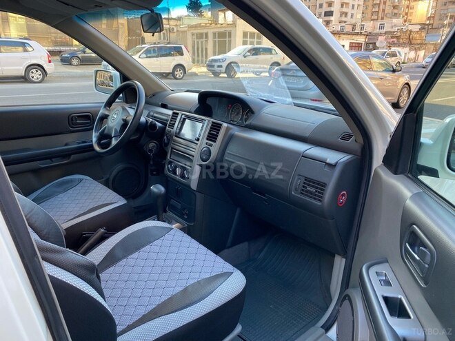 Nissan X-Trail 2010, 132,000 km - 2.5 л - Bakı