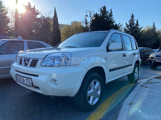Nissan X-Trail 2010, 132,000 km - 2.5 л - Bakı
