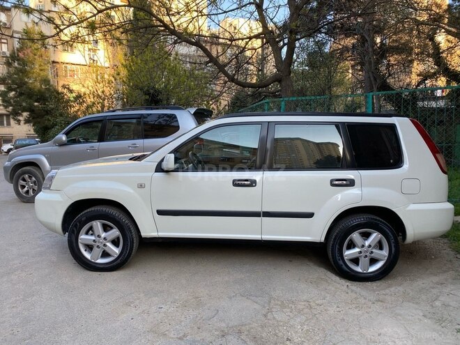 Nissan X-Trail 2010, 132,000 km - 2.5 л - Bakı