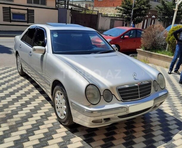 Mercedes E 270 1999, 321,748 km - 2.7 l - Bakı