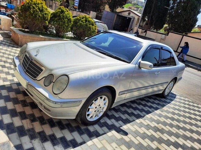 Mercedes E 270 1999, 321,748 km - 2.7 l - Bakı
