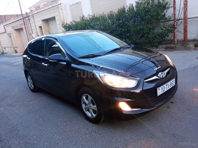 Hyundai Accent 2011, 67,300 km - 1.4 л - Bakı