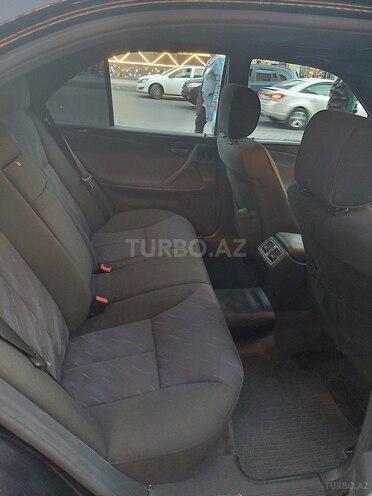Mercedes E 270 2001, 440,000 km - 2.7 l - Bakı