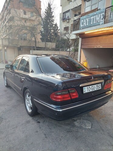 Mercedes E 270 2001, 440,000 km - 2.7 l - Bakı