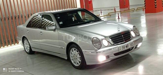 Mercedes E 240 2001, 254,391 km - 2.4 l - Gəncə
