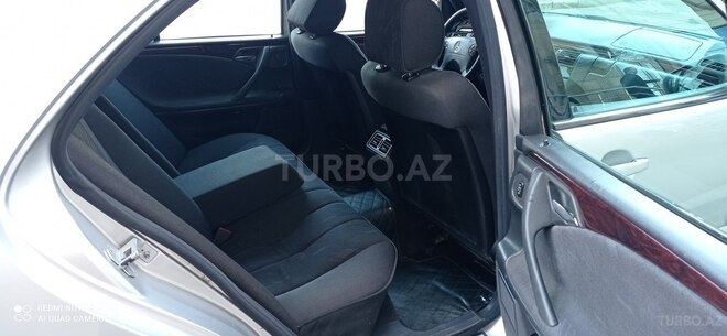 Mercedes E 240 2001, 254,391 km - 2.4 l - Gəncə