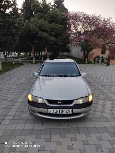 Opel Vectra 1996, 297,410 km - 1.6 l - Sumqayıt