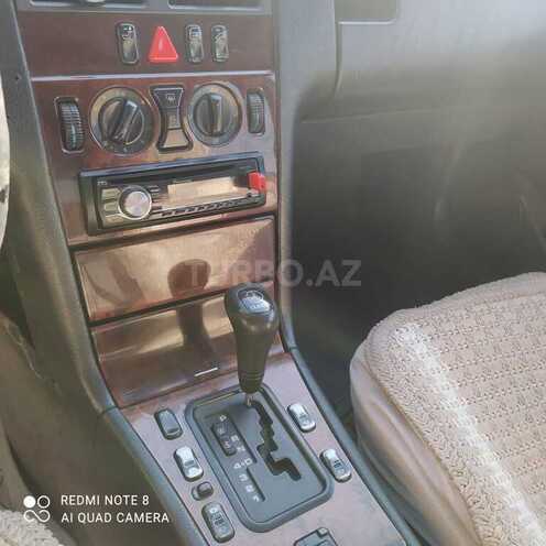 Mercedes E 220 1998, 360,000 km - 2.2 l - Bakı