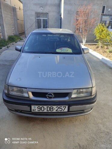 Opel Vectra 1995, 267,000 km - 2.0 л - Bakı
