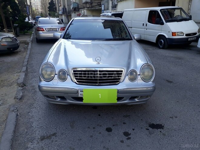 Mercedes E 240 2000, 195,000 km - 2.4 l - Bakı