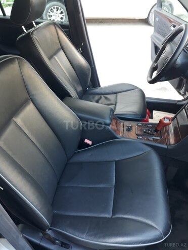Mercedes E 240 2000, 195,000 km - 2.4 l - Bakı