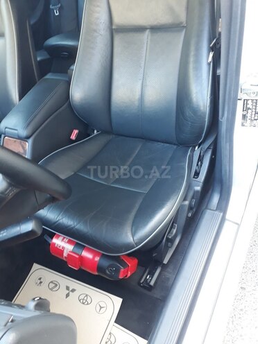 Mercedes E 240 2000, 195,000 km - 2.4 l - Bakı