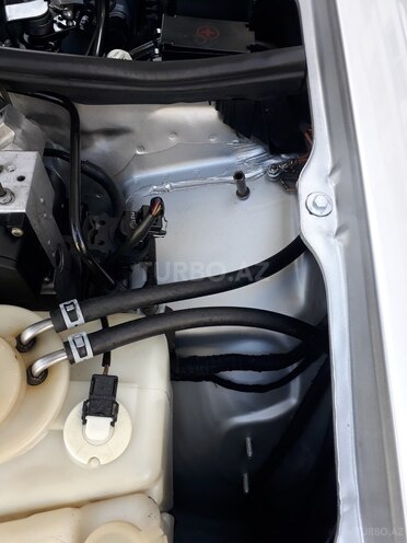 Mercedes E 240 2000, 195,000 km - 2.4 l - Bakı