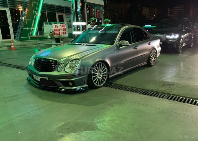 Mercedes E 320 2004, 194,600 km - 3.2 l - Bakı