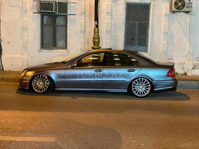 Mercedes E 320 2004, 194,600 km - 3.2 l - Bakı