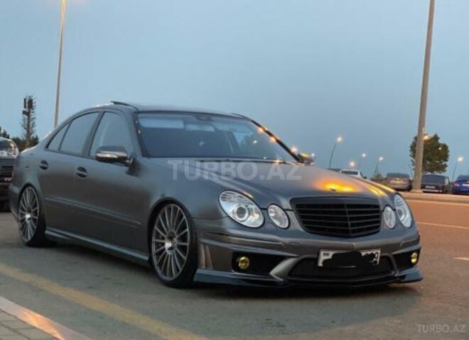 Mercedes E 320 2004, 194,600 km - 3.2 l - Bakı