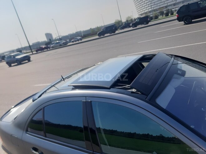 Mercedes E 320 2004, 194,600 km - 3.2 l - Bakı