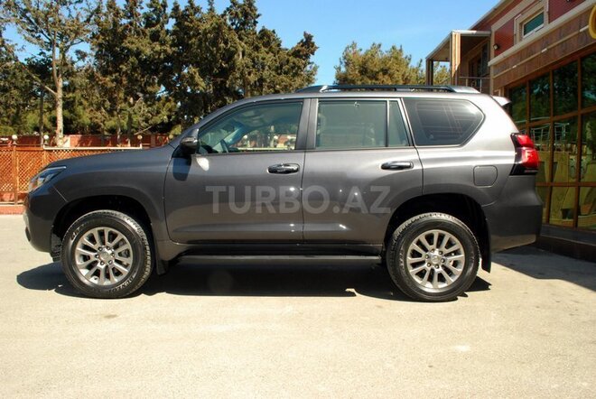 Toyota Prado 2017, 23,080 km - 2.7 l - Bakı