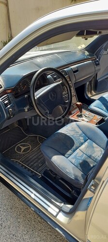 Mercedes E 230 1996, 563,000 km - 2.3 l - Bakı