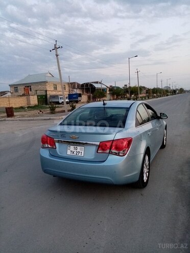 Chevrolet Cruze 2011, 134,567 km - 1.4 l - Yevlax
