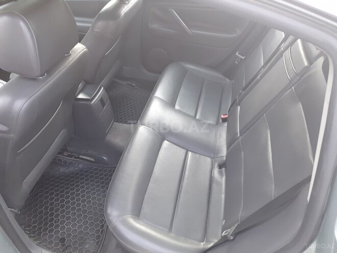 Volkswagen Passat 2003, 350,300 km - 1.8 l - Bakı