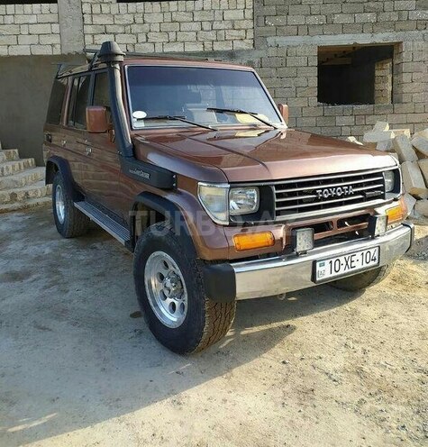 Toyota Land Cruiser 1990, 265,000 km - 2.5 л - Bakı