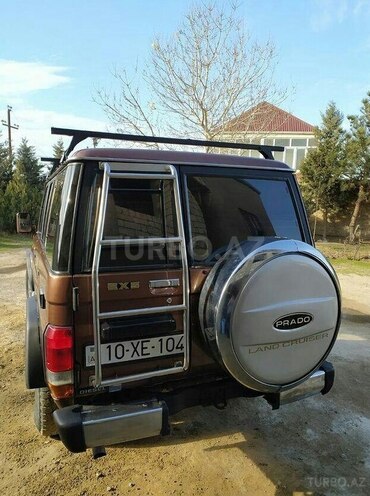 Toyota Land Cruiser 1990, 265,000 km - 2.5 л - Bakı